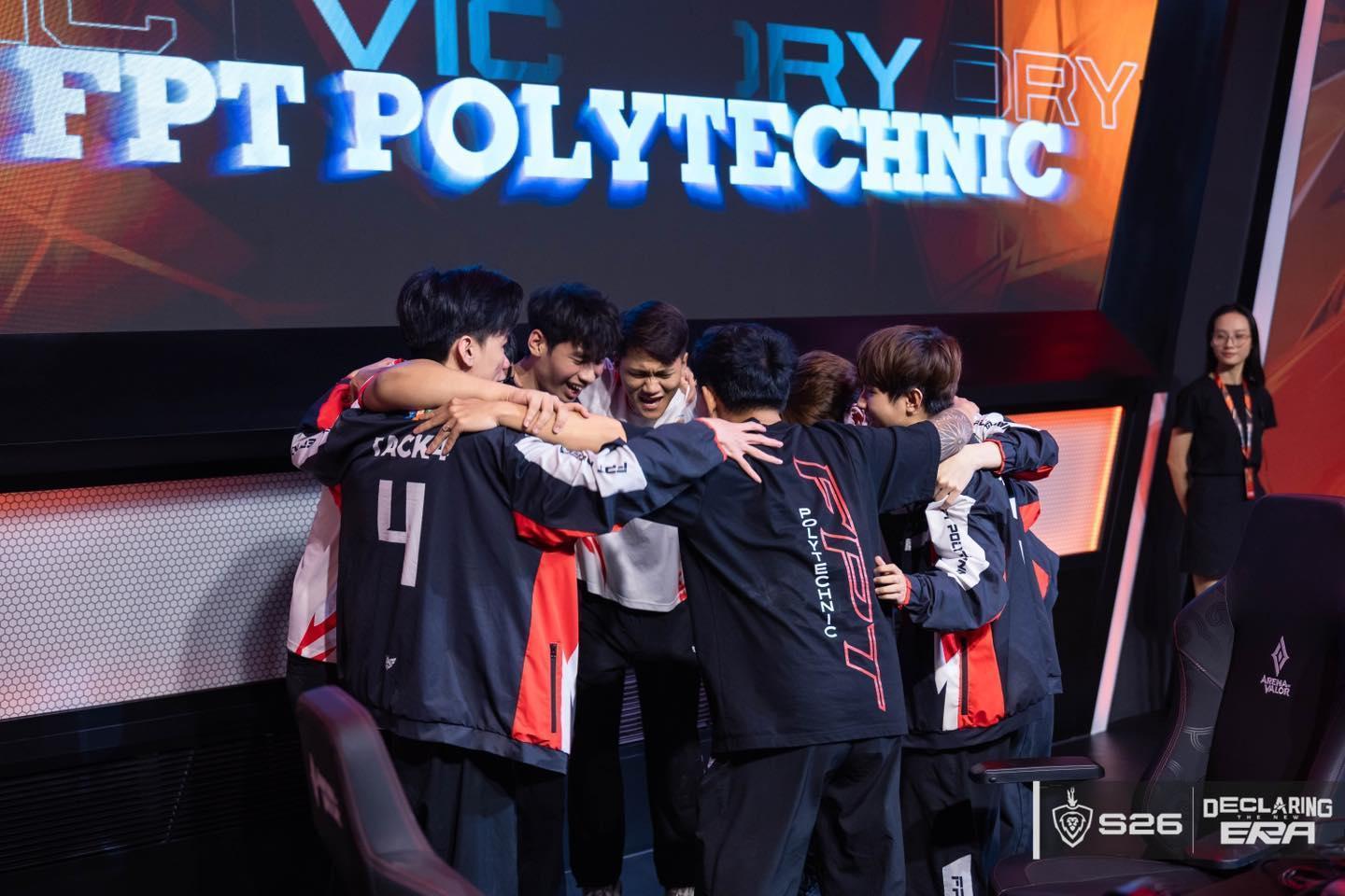 Từ kẻ l&oacute;t đường đến Top 3: H&agrave;nh tr&igrave;nh viết n&ecirc;n lịch sử của đội tuyển FPT Polytechnic - Ảnh 2.