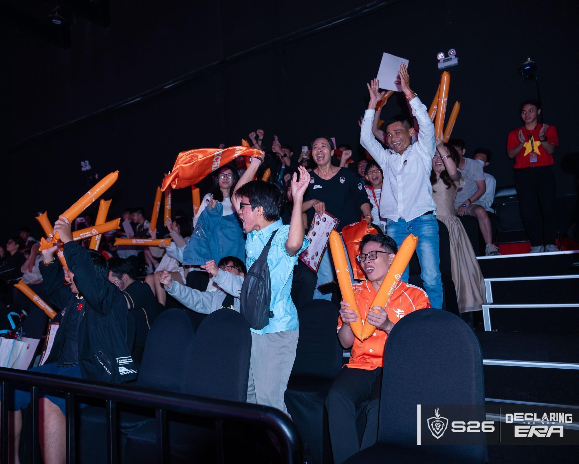 Từ kẻ l&oacute;t đường đến Top 3: H&agrave;nh tr&igrave;nh viết n&ecirc;n lịch sử của đội tuyển FPT Polytechnic - Ảnh 4.