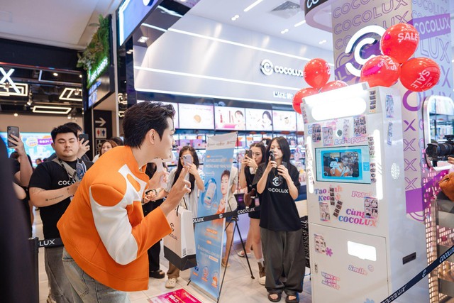 AEON Mall Long Bi&ecirc;n &ldquo;vỡ trận&rdquo;: B&ugrave;i Trường Linh khiến fan h&aacute;t kh&ocirc;ng nghỉ tại event COCOLUX x La Roche-Posay- Ảnh 4.