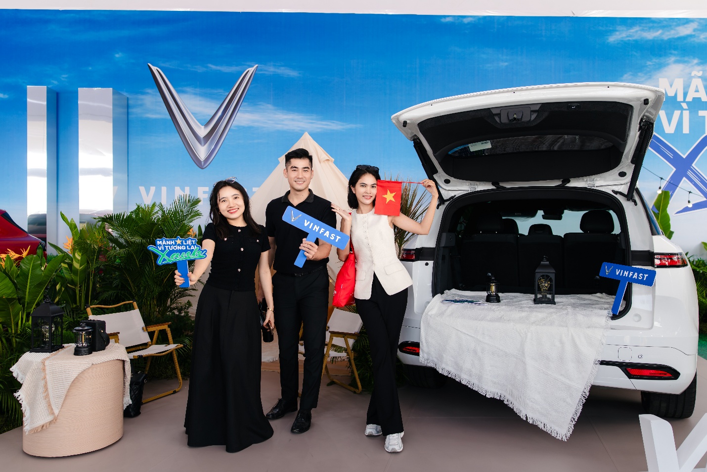 Những khoảnh khắc đ&aacute;ng nhớ của xe điện VinFast tại giải chạy VnExpress Marathon Green Paradise Cần Giờ 2026 - Ảnh 5.