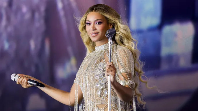 Top 5 nghệ sĩ nữ b&aacute;n v&eacute; concert khủng nhất thế giới: Taylor Swift một m&igrave;nh một đỉnh, BLACKPINK &ldquo;t&agrave;ng h&igrave;nh&rdquo;- Ảnh 3.