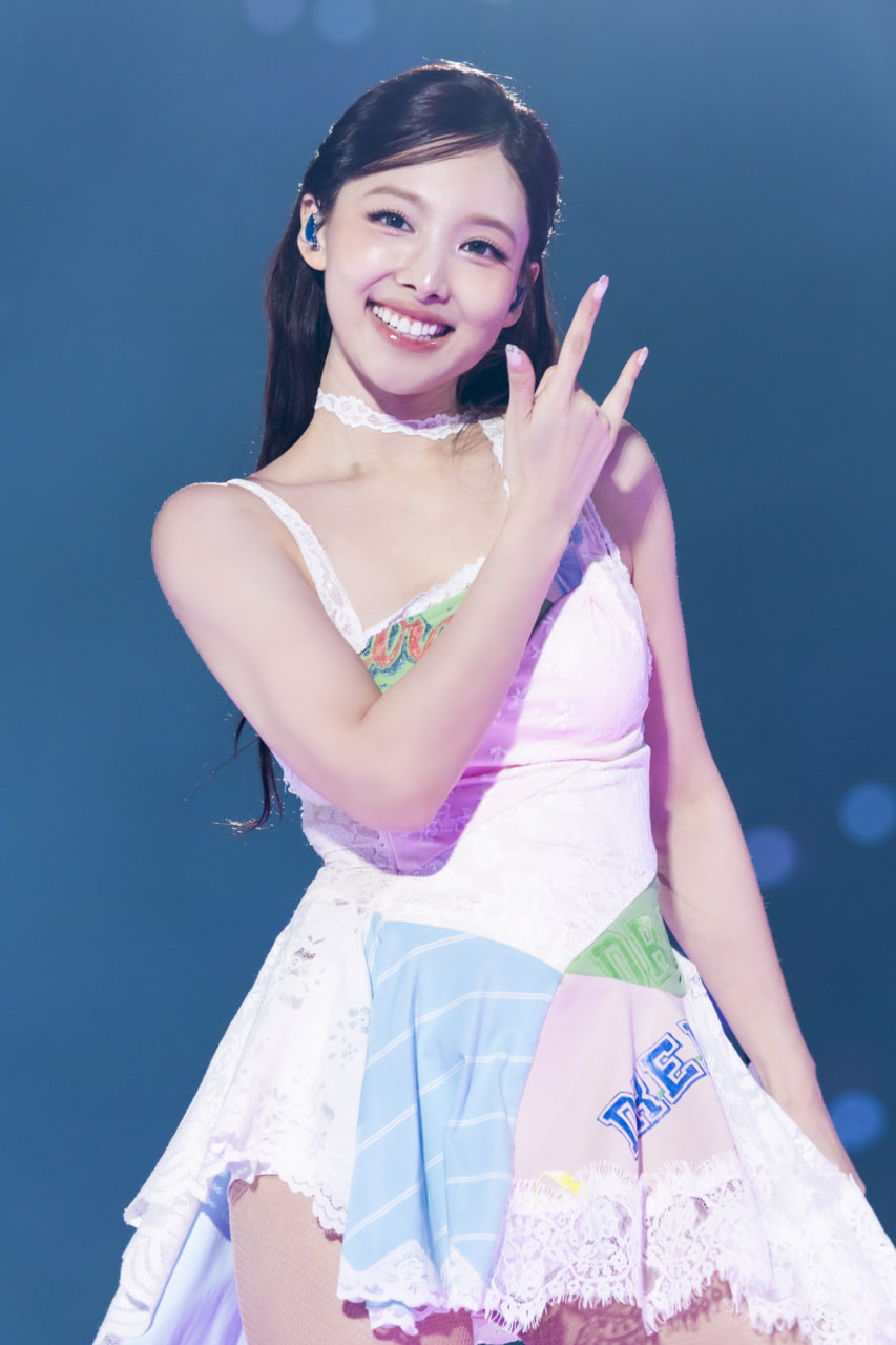 Showbiz c&oacute; tổ hợp kh&ocirc;ng lỗ hổng visual: 9 mỹ nh&acirc;n mỗi người một vẻ, đ&aacute;ng y&ecirc;u - trưởng th&agrave;nh "c&acirc;n đẹp"- Ảnh 15.