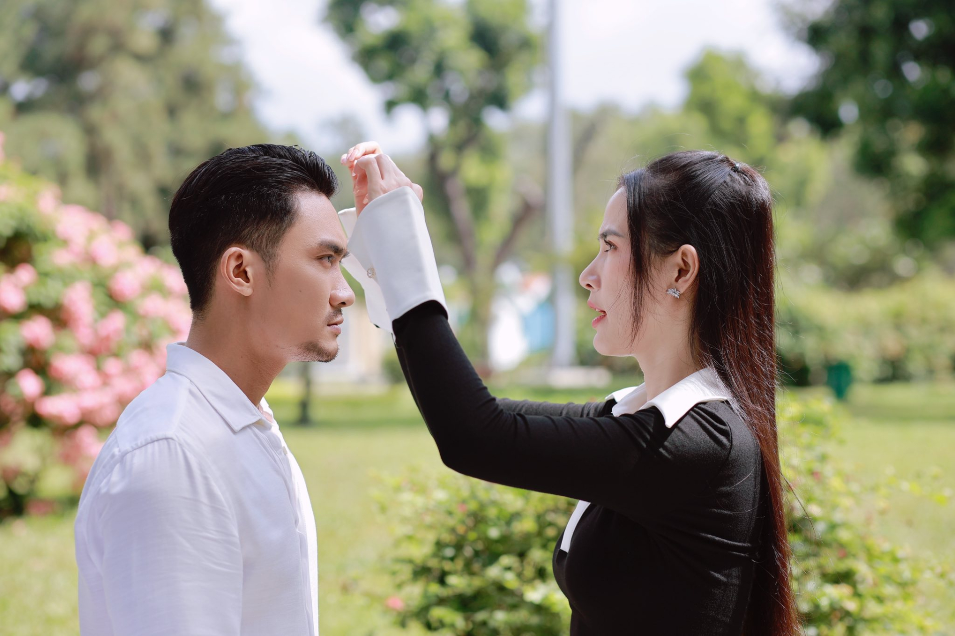 Showbiz Việt c&oacute; "trai đểu" kh&ocirc;ng ai gh&eacute;t nổi, body 6 m&uacute;i đẹp như tranh vẽ nhưng đời tư k&iacute;n bưng đến lạ- Ảnh 5.