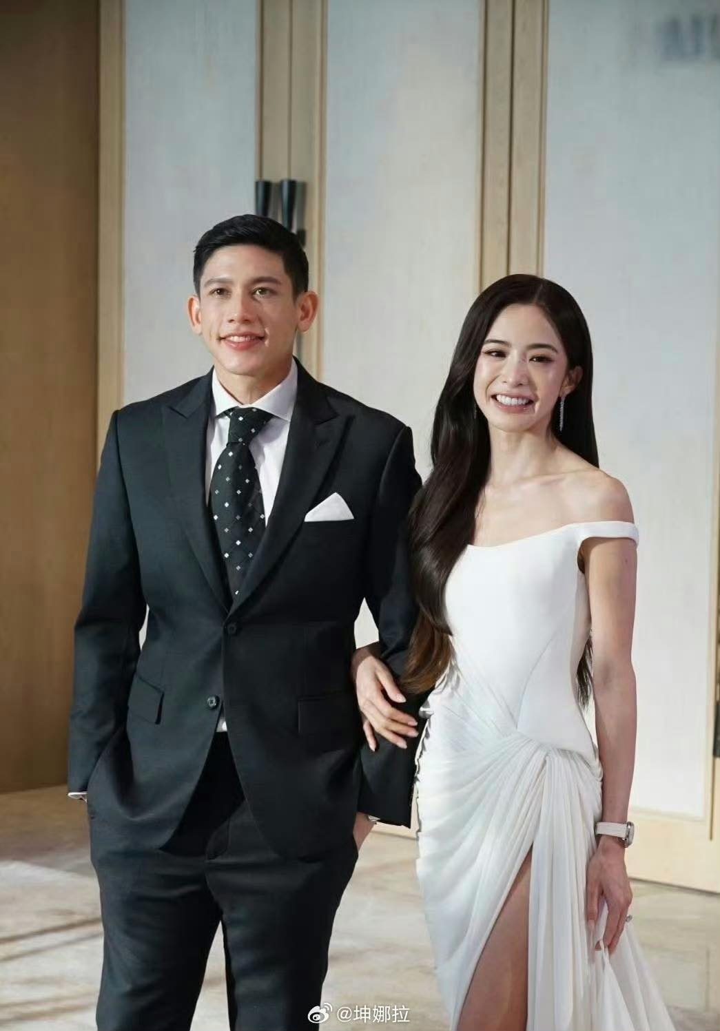 Sốc nặng: Chồng thiếu gia h&agrave;o m&ocirc;n của minh tinh đ&igrave;nh đ&aacute;m bị tố x&acirc;m hại em trai, đến phim cũng kh&ocirc;ng d&aacute;m viết kịch bản n&agrave;y- Ảnh 2.