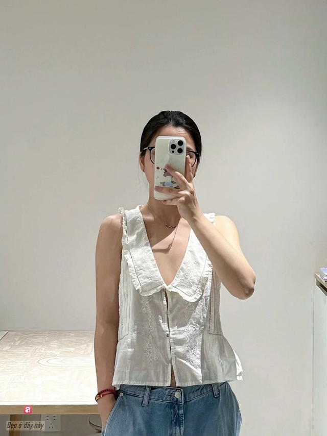 C&ocirc; n&agrave;ng n&agrave;y thử loạt &aacute;o ở Zara v&agrave; gợi &yacute; 6 thiết kế chất th&ocirc; m&aacute;t, đ&aacute;ng sắm cho chuyến du lịch h&egrave;- Ảnh 2.