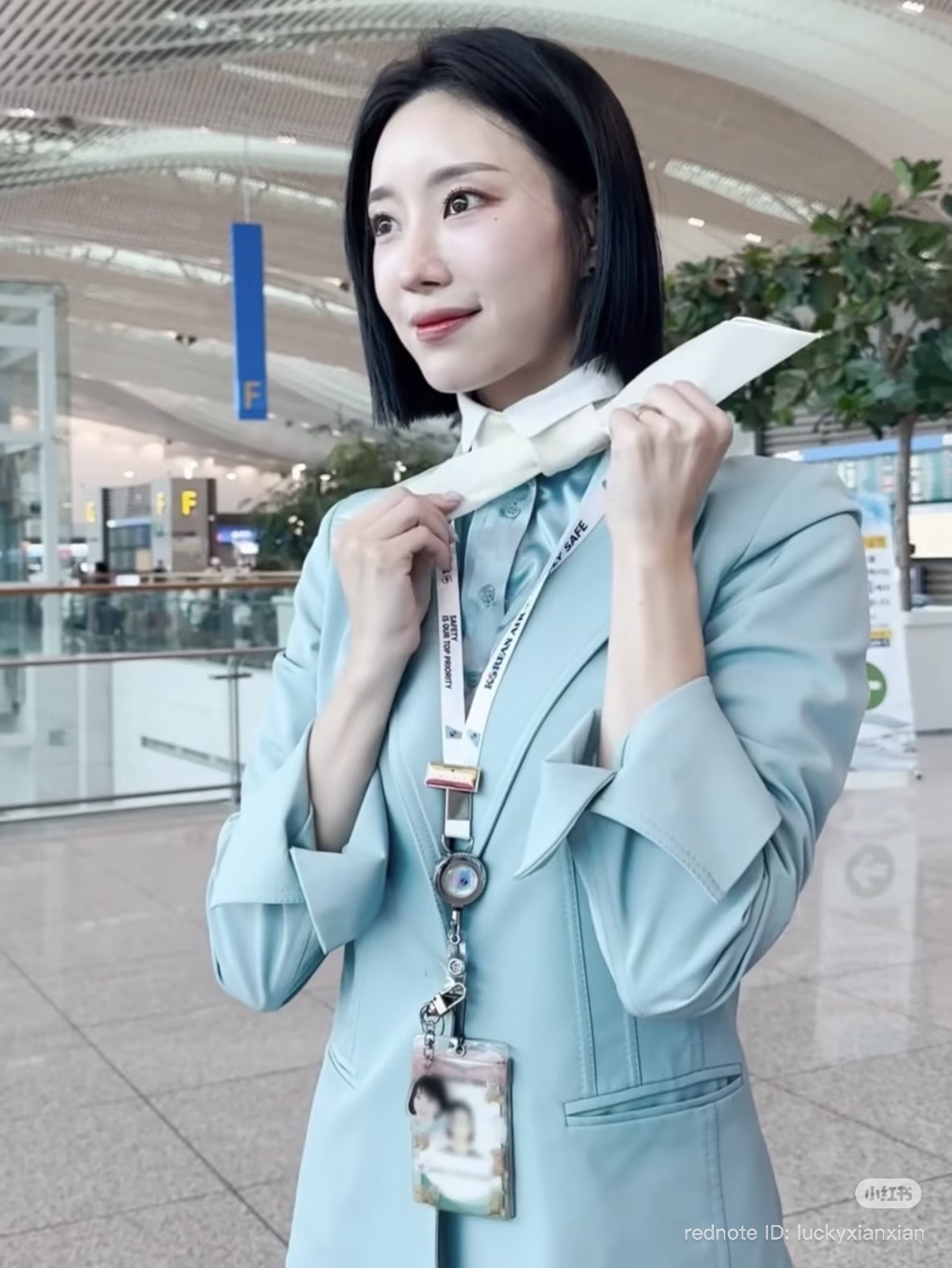 Đồng phục tiếp vi&ecirc;n Korean Air chưa bao giờ đổi mới, sau 21 năm vẫn l&agrave; thứ kinh điển- Ảnh 6.