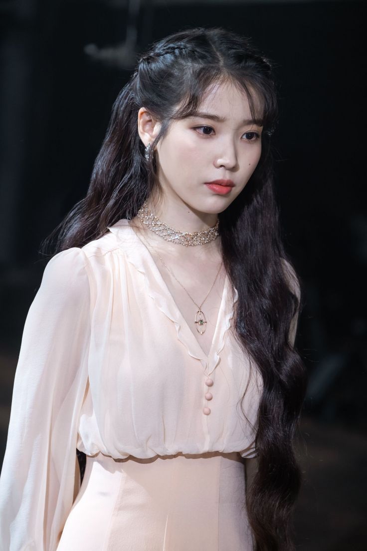 IU ng&agrave;y c&agrave;ng lộ style k&eacute;m nhất Perfect Crown, l&ecirc;n đồ kh&ocirc;ng ra được chất tiểu thư t&agrave;i phiệt- Ảnh 17.