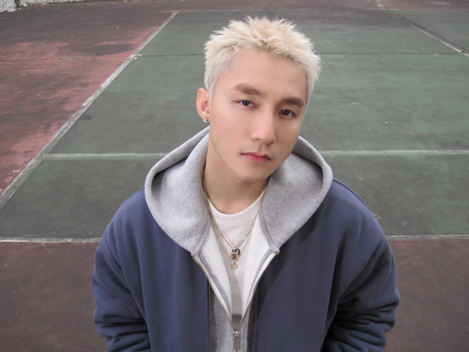 Rộ tin Sơn T&ugrave;ng M-TP collab sao hạng A nước Mỹ, xuất hiện tr&ecirc;n LED building lớn nhất TP.HCM: Comeback khủng nhất sự nghiệp l&agrave; đ&acirc;y? - Ảnh 7.