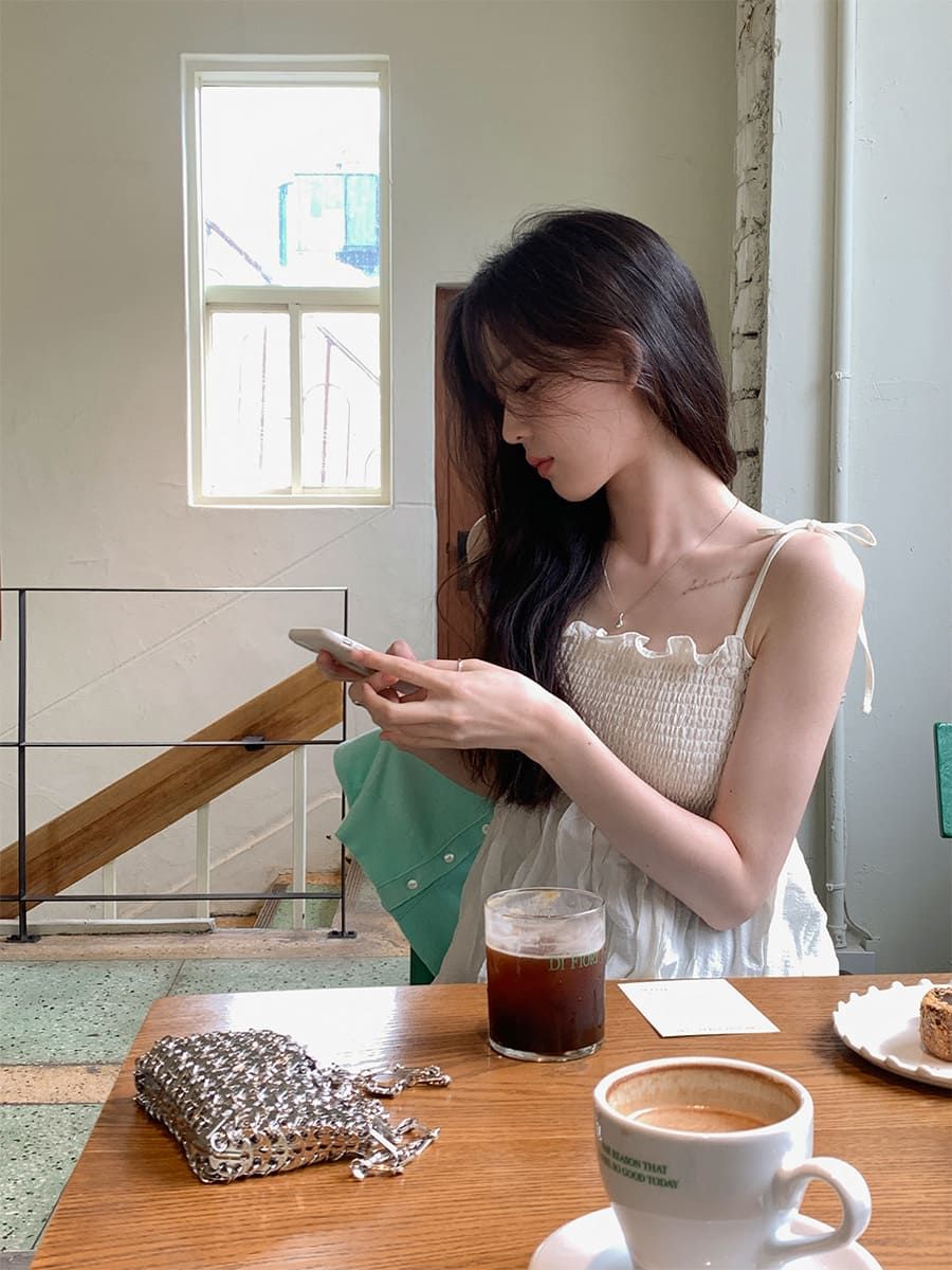 Dạo n&agrave;y nhiều người c&oacute; th&oacute;i quen cho đồ v&agrave;o "giỏ h&agrave;ng" rồi để đ&oacute; - Ảnh 1.