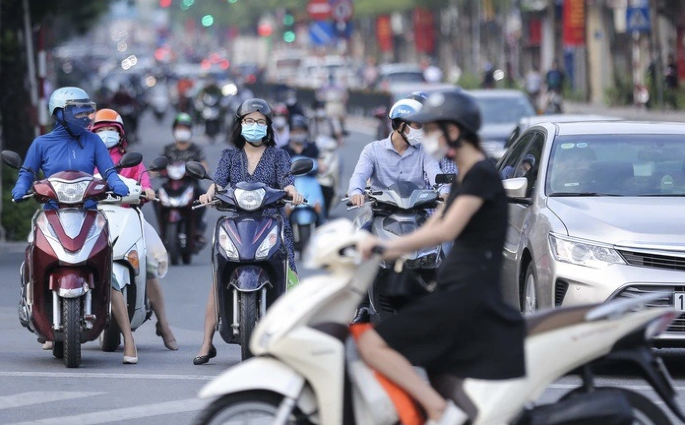 Hà Nội lùi thời hạn cấm xe máy xăng tại 11 tuyến phố trong năm 2026 - Ảnh 3. Hà Nội lùi thời hạn cấm xe máy xăng tại 11 tuyến phố trong năm 2026 - Ảnh 3.