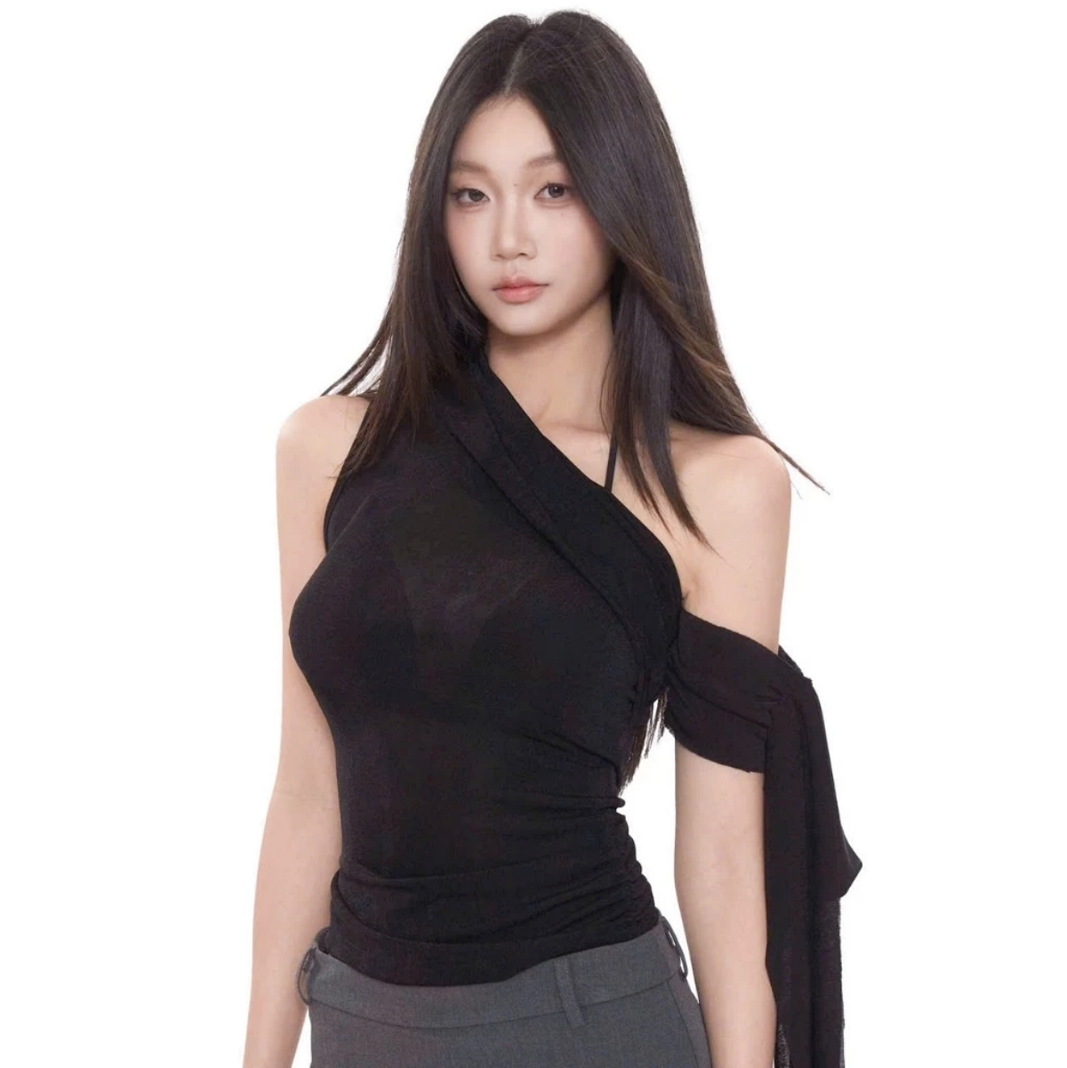 Chiếc &aacute;o đen cơ bản h&oacute;a ra lại l&agrave; m&oacute;n đồ &ldquo;quyền lực&rdquo; nhất tủ đồ c&ocirc;ng sở - Ảnh 12.