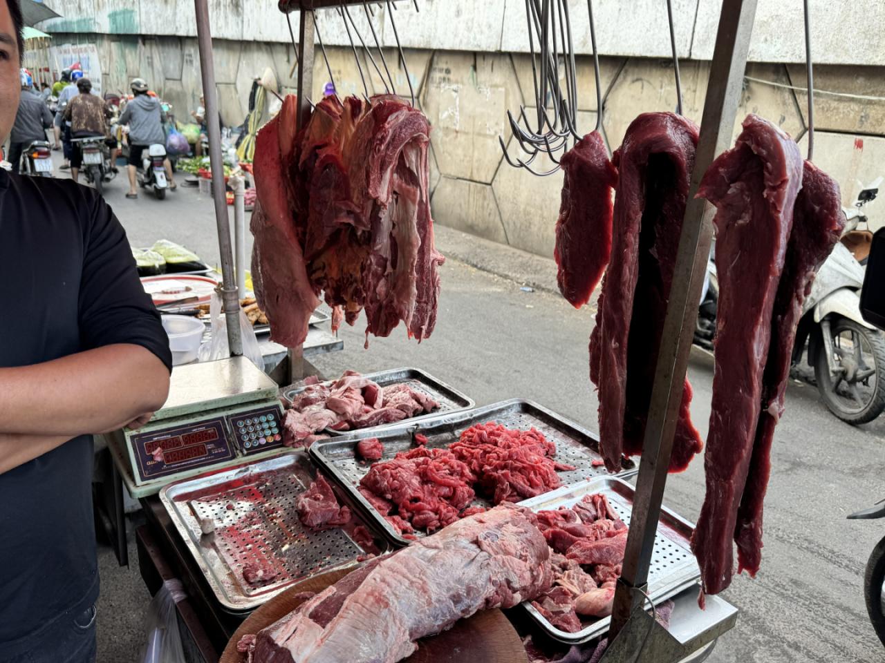 Ph&aacute;t hiện hơn 65 tấn thịt b&ograve; giả, thịt ng&acirc;m h&oacute;a chất đ&atilde; b&aacute;n ra thị trường- Ảnh 4.