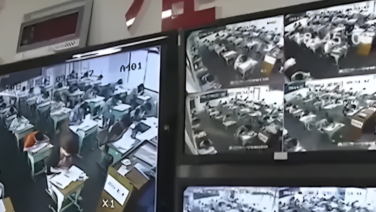 Nam sinh giỏi nhất trường thi ĐH đạt điểm thấp kh&ocirc;ng ngờ, gi&aacute;o vi&ecirc;n xin tr&iacute;ch xuất camera rồi ph&aacute;t hiện cậu nộp 3 tờ giấy trắng- Ảnh 3.