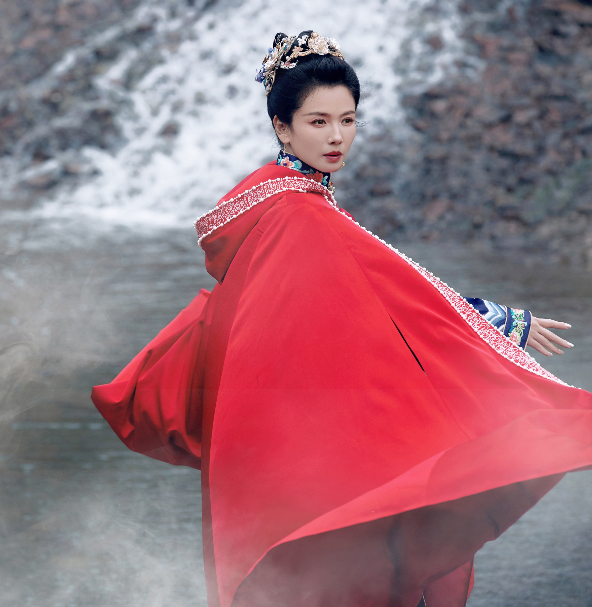 Mỹ nh&acirc;n duy nhất trong showbiz c&oacute; "bi&ecirc;n chế thi&ecirc;n đ&igrave;nh", vẻ đẹp được ch&iacute;nh th&aacute;nh thần lựa chọn- Ảnh 3.