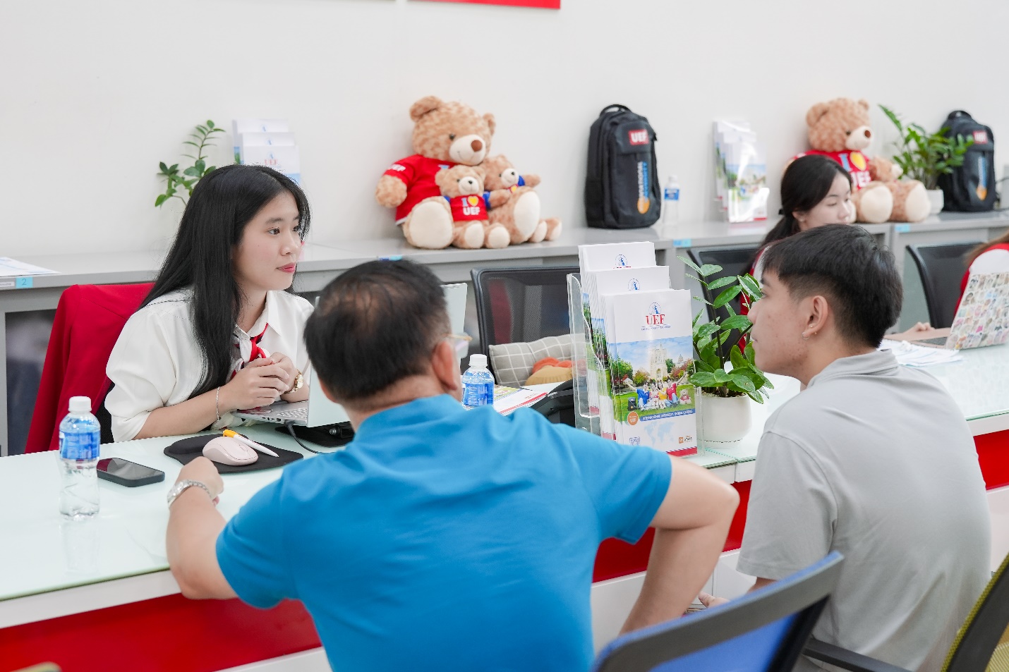 UEF mở cổng x&eacute;t học bạ 2026: 2k8 &ldquo;giữ chỗ&rdquo; sớm cho ng&agrave;nh học y&ecirc;u th&iacute;ch - Ảnh 1.