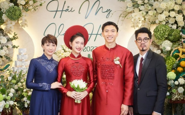 Mẹ Do&atilde;n Hải My ng&agrave;y c&agrave;ng trẻ đẹp nhưng lẻ b&oacute;ng, &ocirc;ng bố nổi tiếng c&oacute; động th&aacute;i lạ - Ảnh 13.