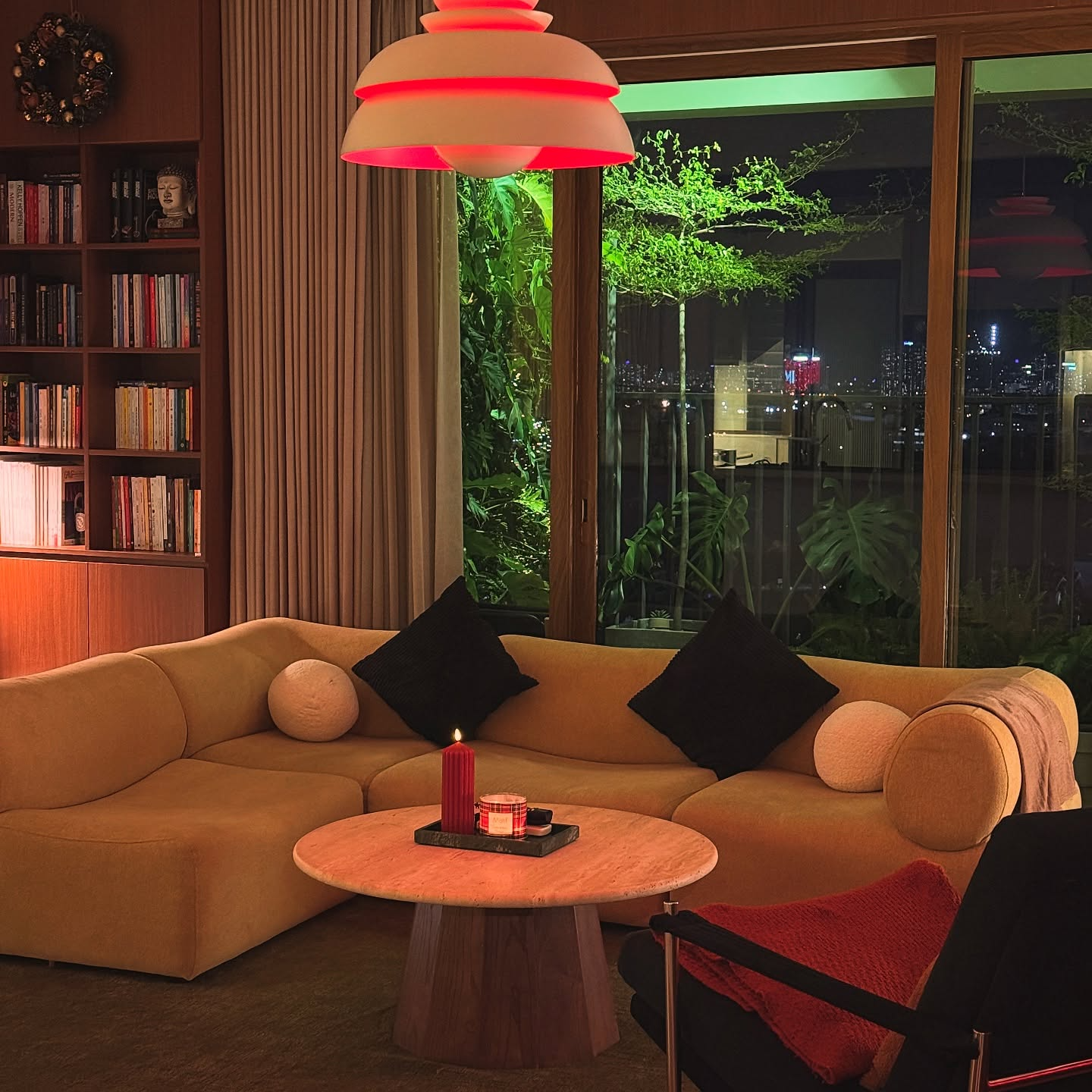 Ngắm kh&ocirc;ng gian sống nghệ như qu&aacute;n cafe của hội chủ shop, giới nh&agrave; gi&agrave;u c&oacute; gu, nghệ sĩ Việt- Ảnh 2.