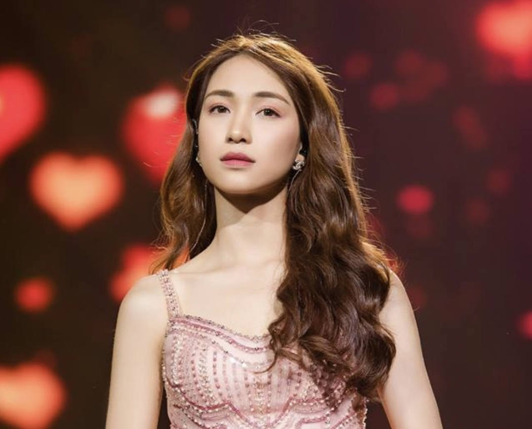 Ho&agrave; Minzy ph&aacute;t th&ocirc;ng b&aacute;o khẩn- Ảnh 1.