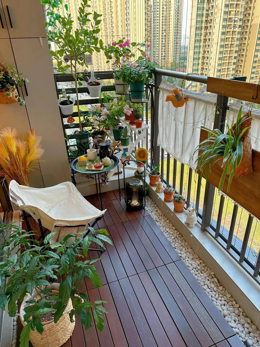 T&ocirc;i từng nghĩ ban c&ocirc;ng mở sẽ đẹp v&agrave; chill hơn rất nhiều - cho đến khi sống chưa đầy 1 năm đ&atilde; muốn l&agrave;m lại từ đầu: Đ&acirc;y l&agrave; sai lầm nhiều gia đ&igrave;nh đang mắc khi sửa nh&agrave; - Ảnh 1.
