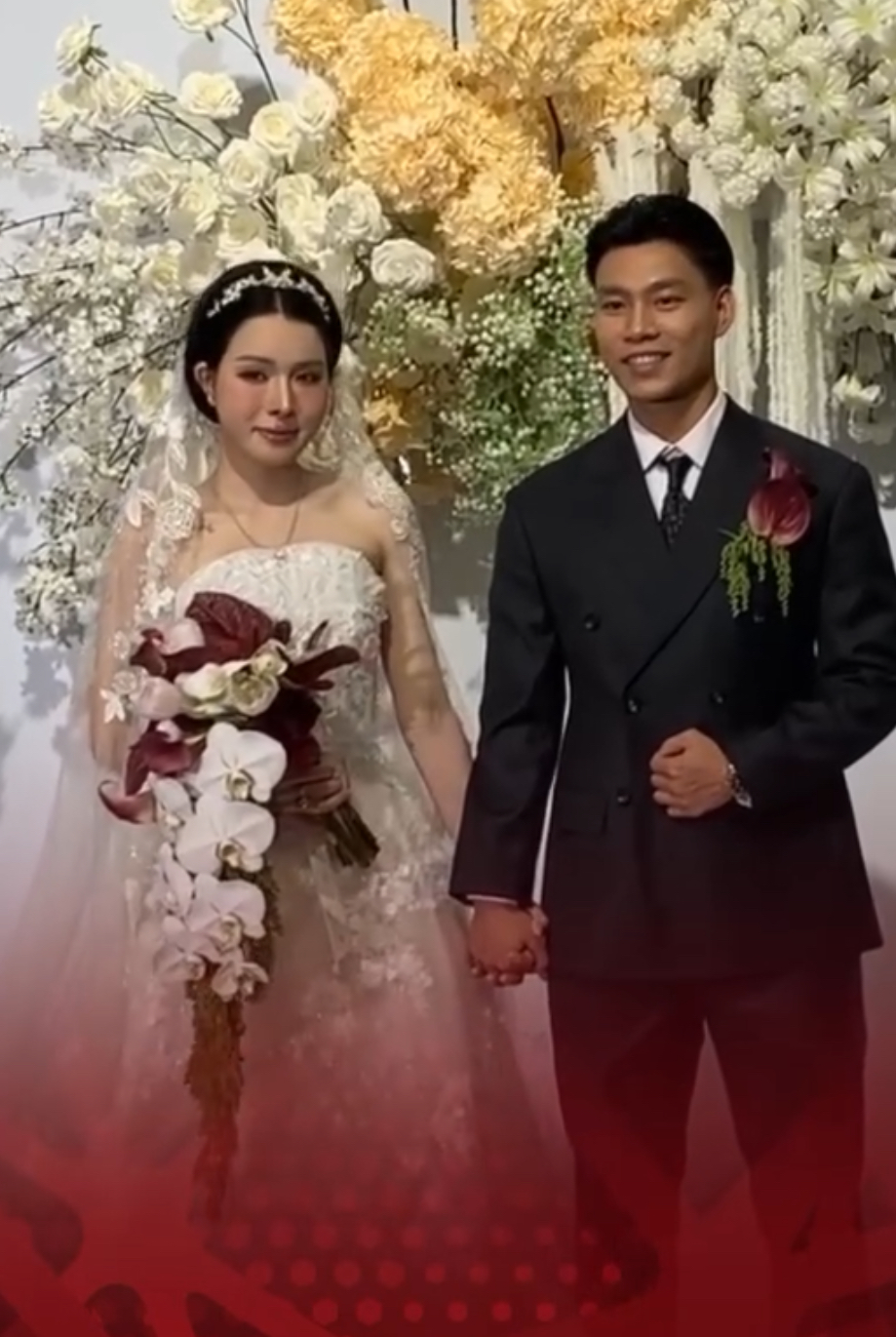 Cam thường bắt trọn nhan sắc B&iacute;ch Hạnh trong ng&agrave;y cưới Văn Thanh, c&oacute; kh&aacute;c xa ảnh tr&ecirc;n mạng như d&acirc;n t&igrave;nh n&oacute;i?- Ảnh 2.