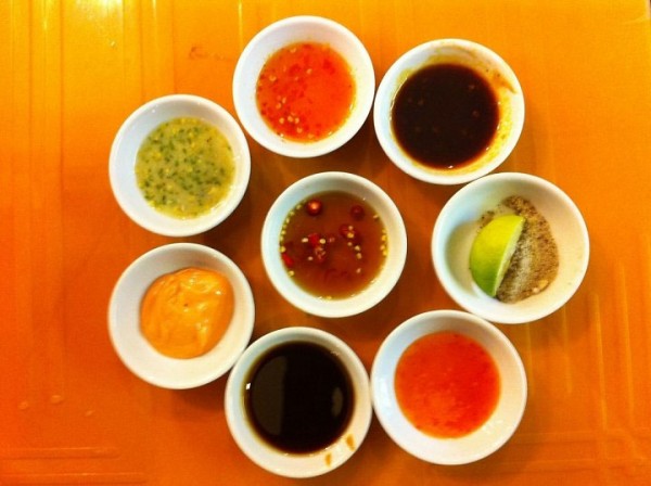 Người đ&agrave;n &ocirc;ng 55 tuổi hỏng thận v&igrave; thường xuy&ecirc;n l&agrave;m việc n&agrave;y trong bữa cơm - Ảnh 2.
