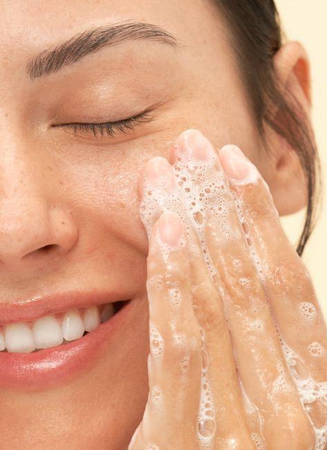 Trải nghiệm thực tế với Gel rửa mặt l&agrave;nh t&iacute;nh sạch s&acirc;u Actidem Derma Purifying Gel Cleanser - Ảnh 3.