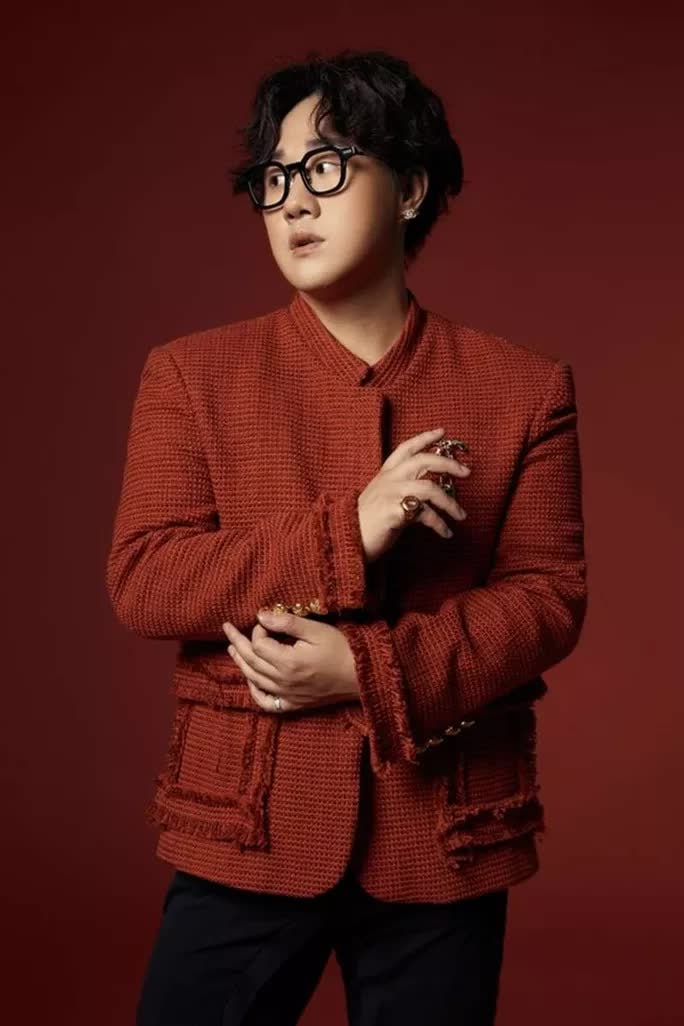 Trung Qu&acirc;n trở lại sau ồn &agrave;o h&agrave;nh hung phụ nữ - Ảnh 2.