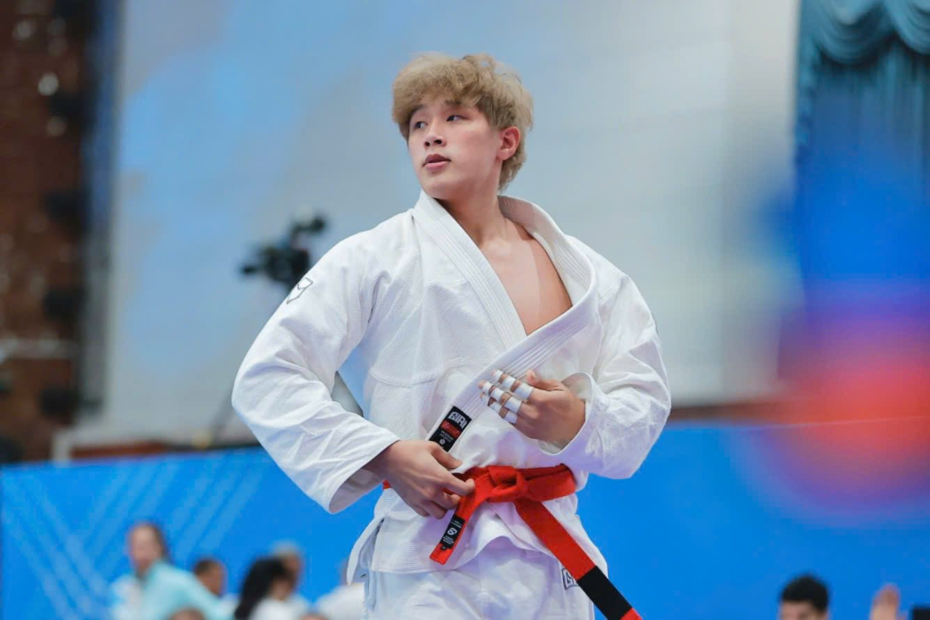 Hotboy tuyển v&otilde; Việt Nam từng nổi như cồn ở SEA Games bất ngờ thi Nam vương: Visual chuẩn nam thần, body đẹp kh&ocirc;ng t&igrave; vết!- Ảnh 3.