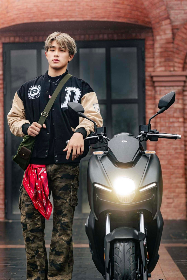 Hotboy tuyển v&otilde; Việt Nam từng nổi như cồn ở SEA Games bất ngờ thi Nam vương: Visual chuẩn nam thần, body đẹp kh&ocirc;ng t&igrave; vết!- Ảnh 11.
