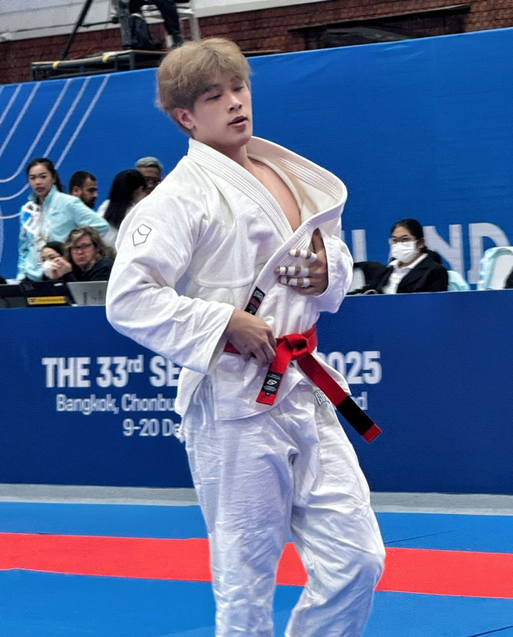 Hotboy tuyển v&otilde; Việt Nam từng nổi như cồn ở SEA Games bất ngờ thi Nam vương: Visual chuẩn nam thần, body đẹp kh&ocirc;ng t&igrave; vết!- Ảnh 2.