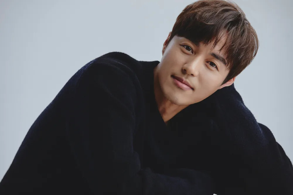 B&iacute; mật chấn động vừa lộ: C&ocirc;ng bố danh t&iacute;nh nam diễn vi&ecirc;n nổi tiếng v&agrave;o showbiz chỉ để trả th&ugrave; bạn g&aacute;i, t&igrave;nh tiết ngoạn mục hơn phim- Ảnh 3.