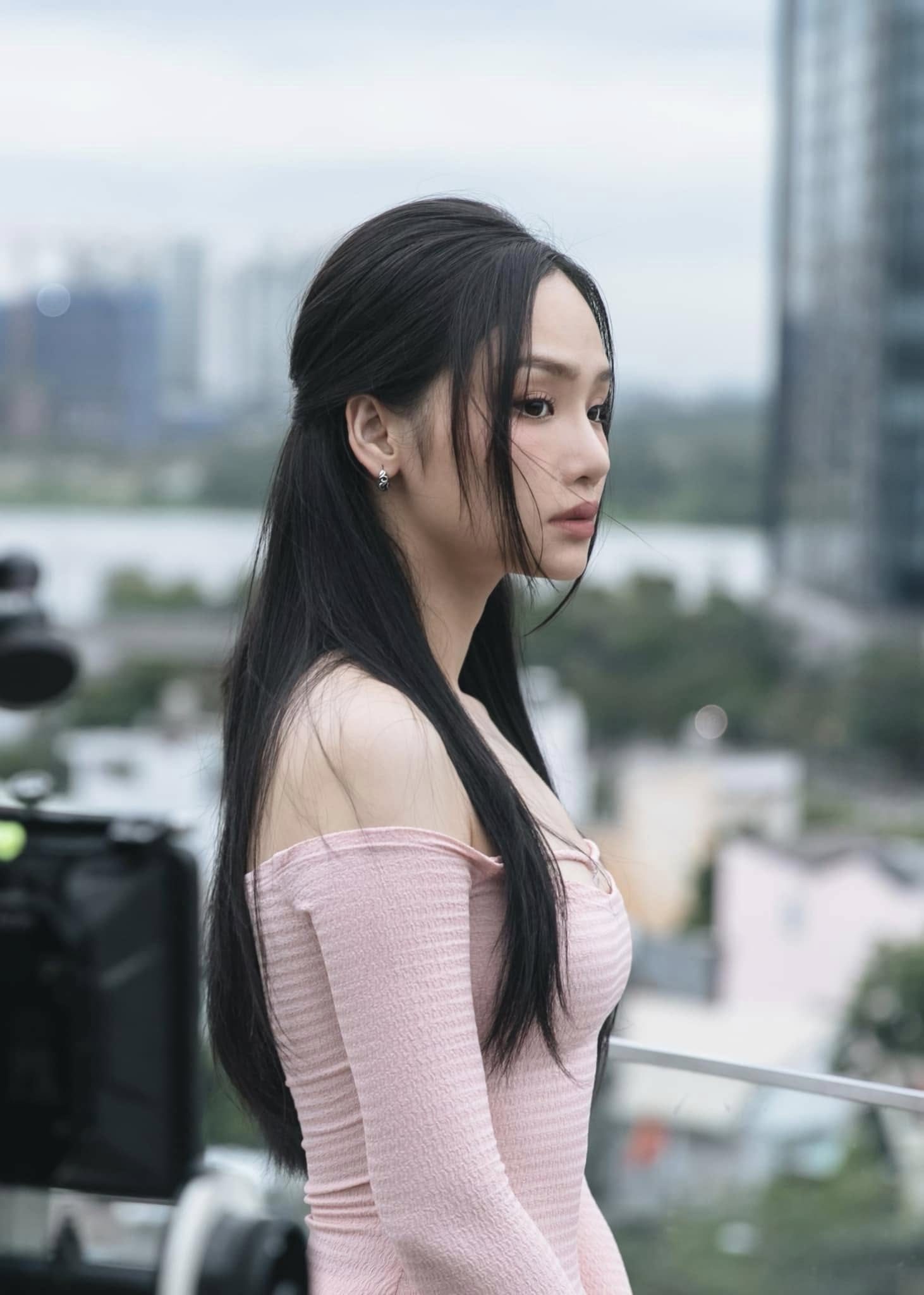 "Miu L&ecirc; v&ocirc; c&ugrave;ng xấu hổ v&agrave; &acirc;n hận"- Ảnh 4.