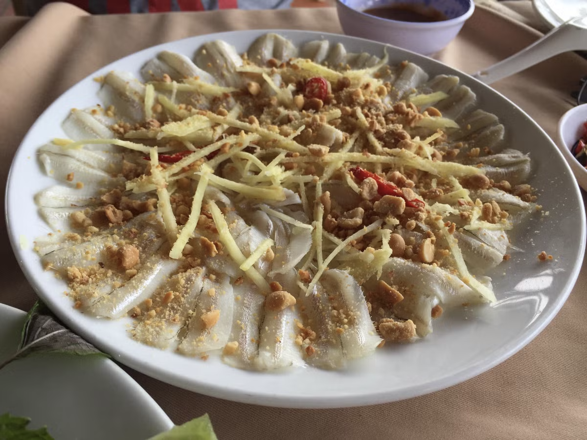 Đặc sản từ lo&agrave;i c&aacute; c&oacute; t&ecirc;n một loại hoa, với gi&aacute; trị dinh dưỡng cao v&agrave; tốt cho sức khỏe - Ảnh 4.