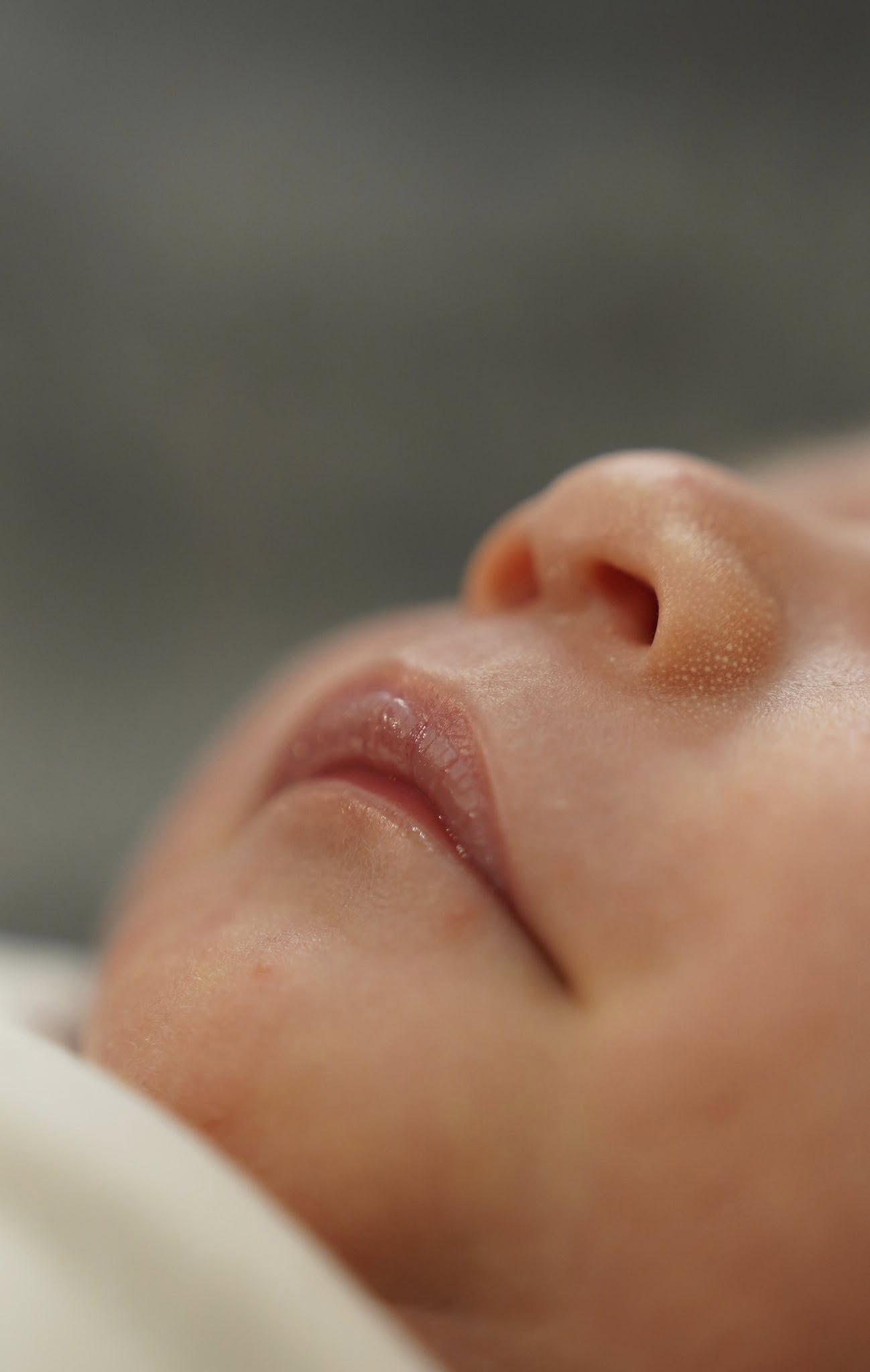 Miệt m&agrave;i l&agrave;m n&ocirc;i, may nệm, chuẩn bị gấu b&ocirc;ng cho con, cuối c&ugrave;ng TikToker &Uacute;t Về Vườn cũng sinh con đầu l&ograve;ng- Ảnh 2.