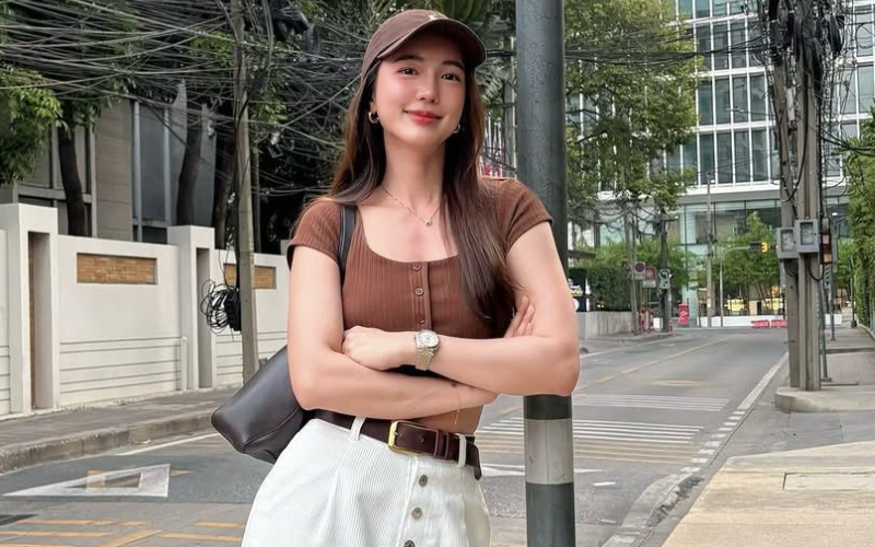 Lương 10 triệu nhưng đi l&agrave;m x&aacute;ch c&aacute;i t&uacute;i 30 triệu: Giờ lương 70 triệu, t&ocirc;i lại chỉ d&ugrave;ng đồ b&igrave;nh d&acirc;n- Ảnh 1.