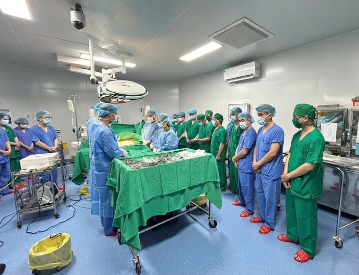 "Em sẽ chăm s&oacute;c sức khỏe bản th&acirc;n thật tốt để giữ g&igrave;n tr&aacute;i tim của người hiến tặng...": Lời nhắn gửi của bệnh nh&acirc;n gh&eacute;p tạng đang viral nhất l&uacute;c n&agrave;y - Ảnh 2.