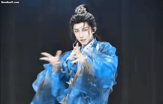 Mỹ nam 22 gi&acirc;y "đổi m&agrave;u" 26 lần đang viral MXH: Visual tinh t&uacute;y của tinh t&uacute;y, view h&agrave;ng chục triệu tăng kh&ocirc;ng đếm kịp- Ảnh 1.