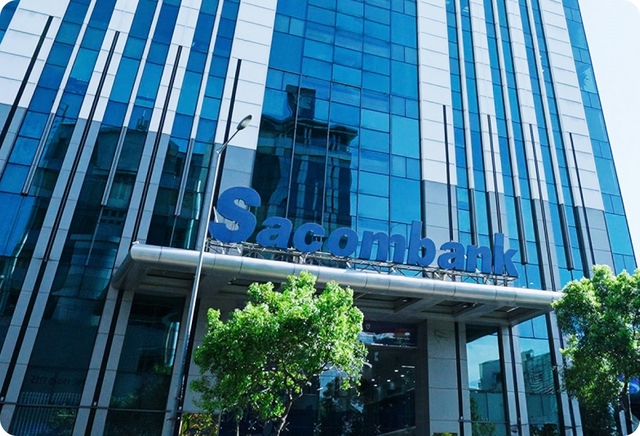 Chuyện như cơm bữa của d&acirc;n ng&acirc;n h&agrave;ng: 9-10h đ&ecirc;m vẫn chụp ảnh &ldquo;check-in&rdquo; ở văn ph&ograve;ng- Ảnh 5.