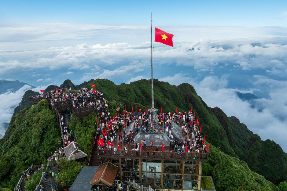Tạm biệt nắng nóng, khám phá những trải nghiệm “không đâu có” tại “ốc đảo mát lạnh” Sa Pa - Ảnh 5. Tạm biệt nắng nóng, khám phá những trải nghiệm “không đâu có” tại “ốc đảo mát lạnh” Sa Pa - Ảnh 5.