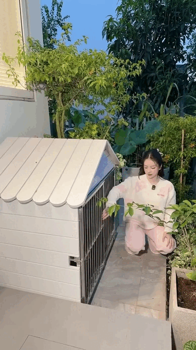 Showbiz c&oacute; 1 mỹ nh&acirc;n thấp b&eacute; nhưng body bốc lửa: 31 tuổi vẫn độc th&acirc;n, sở hữu biệt thự 3 tầng g&oacute;c n&agrave;o cũng đẹp- Ảnh 3.