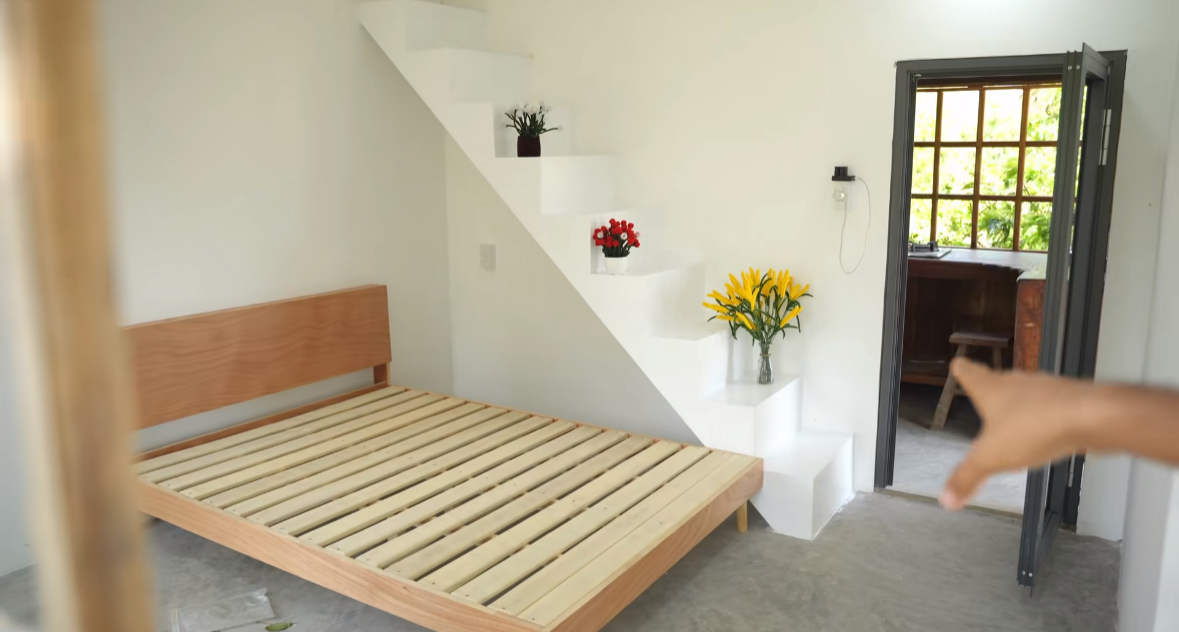 L&ecirc; Tuấn Khang x&acirc;y nh&agrave; ri&ecirc;ng lợp t&ocirc;n sau 4 năm nổi tiếng, chiếc cầu thang dẫn l&ecirc;n trần nh&agrave; g&acirc;y x&ocirc;n xao: D&ugrave;ng để đi đ&acirc;u vậy?- Ảnh 8.
