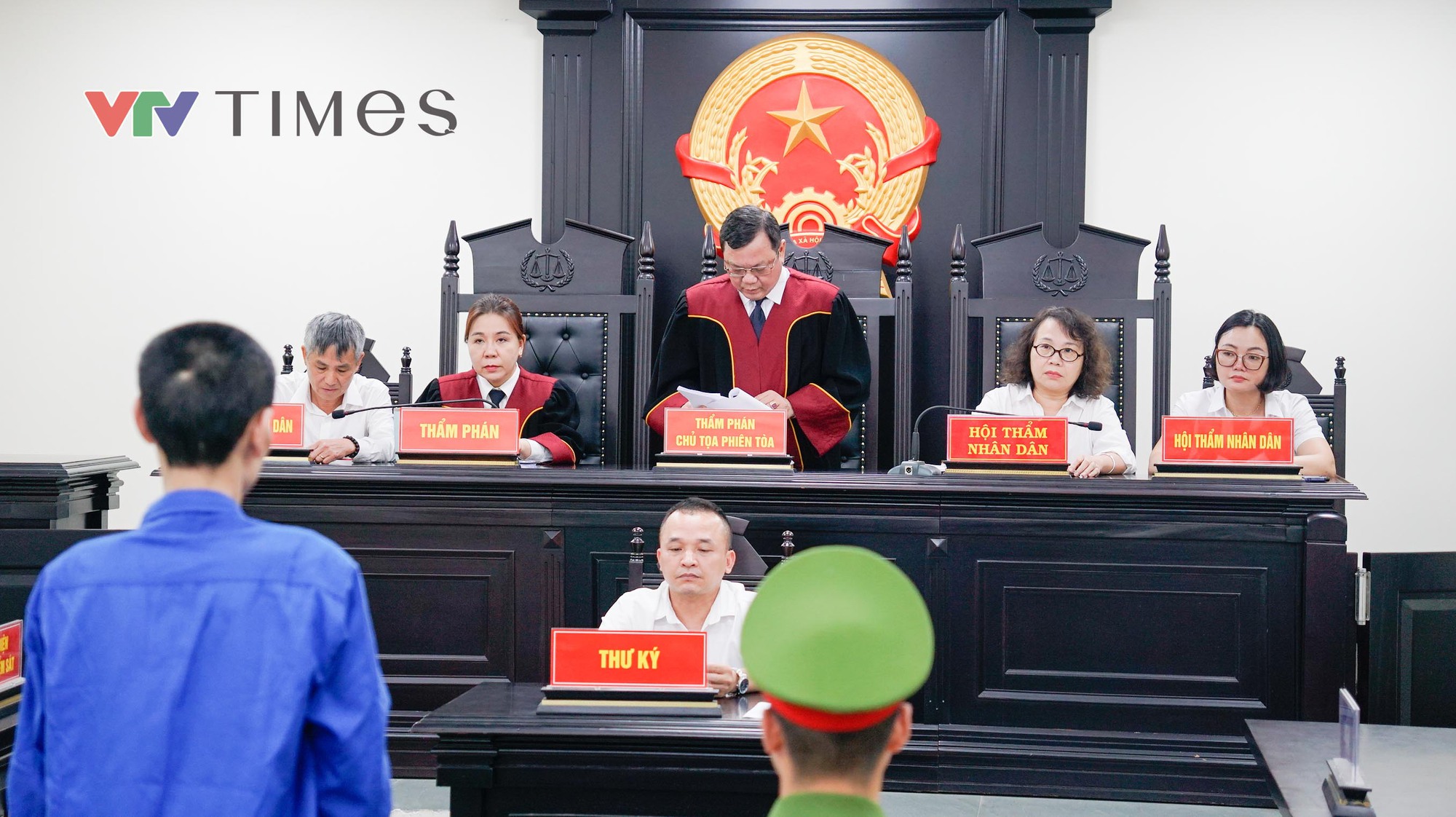 Tuy&ecirc;n &aacute;n tử h&igrave;nh kẻ đốt qu&aacute;n c&agrave; ph&ecirc; khiến 11 người tử vong ở H&agrave; Nội- Ảnh 2.