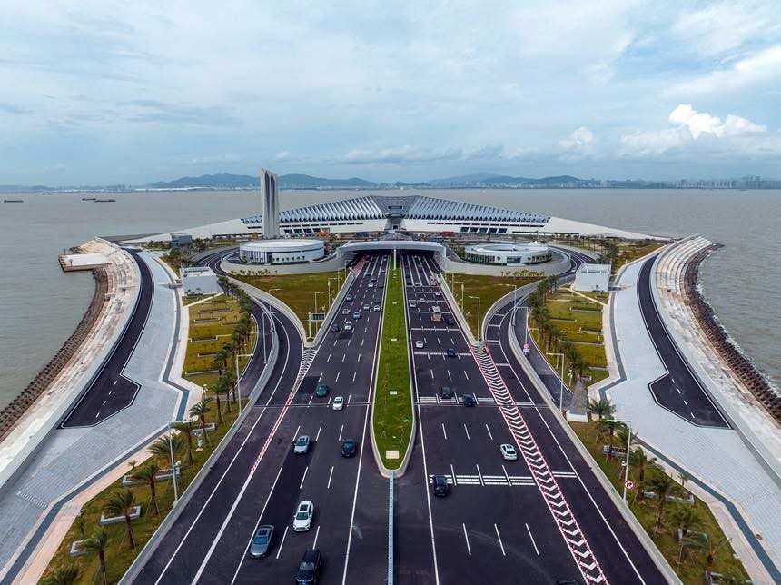 Chưa từng c&oacute; trong lịch sử: H&agrave; Nội t&iacute;nh x&acirc;y c&ocirc;ng tr&igrave;nh ngầm kết hợp cả metro v&agrave; đường bộ dưới l&ograve;ng đất, tương tự h&agrave;ng loạt c&ocirc;ng tr&igrave;nh của Trung Quốc- Ảnh 2.