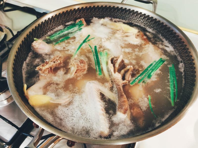 Kh&ocirc;ng phải thịt g&agrave; hay thịt b&ograve;, đ&acirc;y l&agrave; 3 m&oacute;n si&ecirc;u ngon từ 3 loại thịt bạn n&ecirc;n nấu cho gia đ&igrave;nh ăn v&agrave;o m&ugrave;a h&egrave;- Ảnh 13.