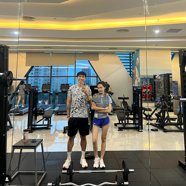 Kiểu hẹn h&ograve; tốn mồ h&ocirc;i của d&agrave;n cầu thủ nổi tiếng v&agrave; vợ: Th&agrave;nh quả xứng đ&aacute;ng!- Ảnh 5.