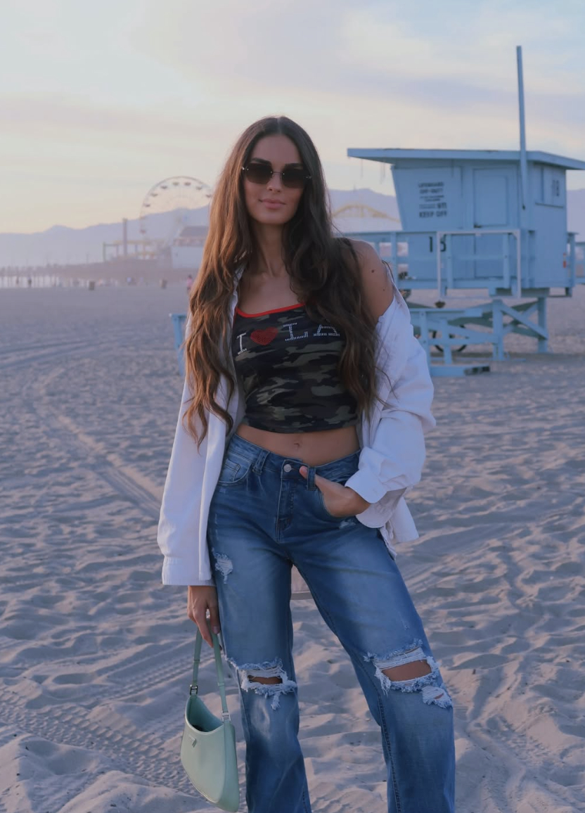 G&aacute;i xinh casting cho Victoria's Secret c&oacute; c&uacute; hất t&oacute;c k&igrave; lạ, h&uacute;t 4 triệu lượt tranh c&atilde;i- Ảnh 8.