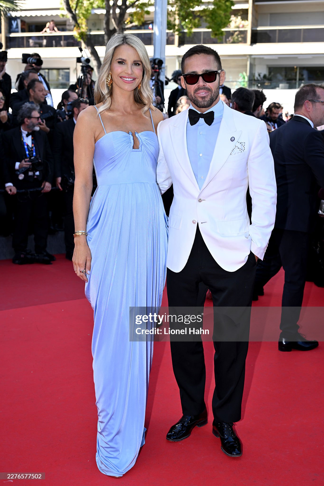 Thảm đỏ Cannes ng&agrave;y 5: "Chị đại" Chompoo Araya chiếm trọn spotlight, si&ecirc;u mẫu Nga ngang nhi&ecirc;n hở bạo phạm quy- Ảnh 27.