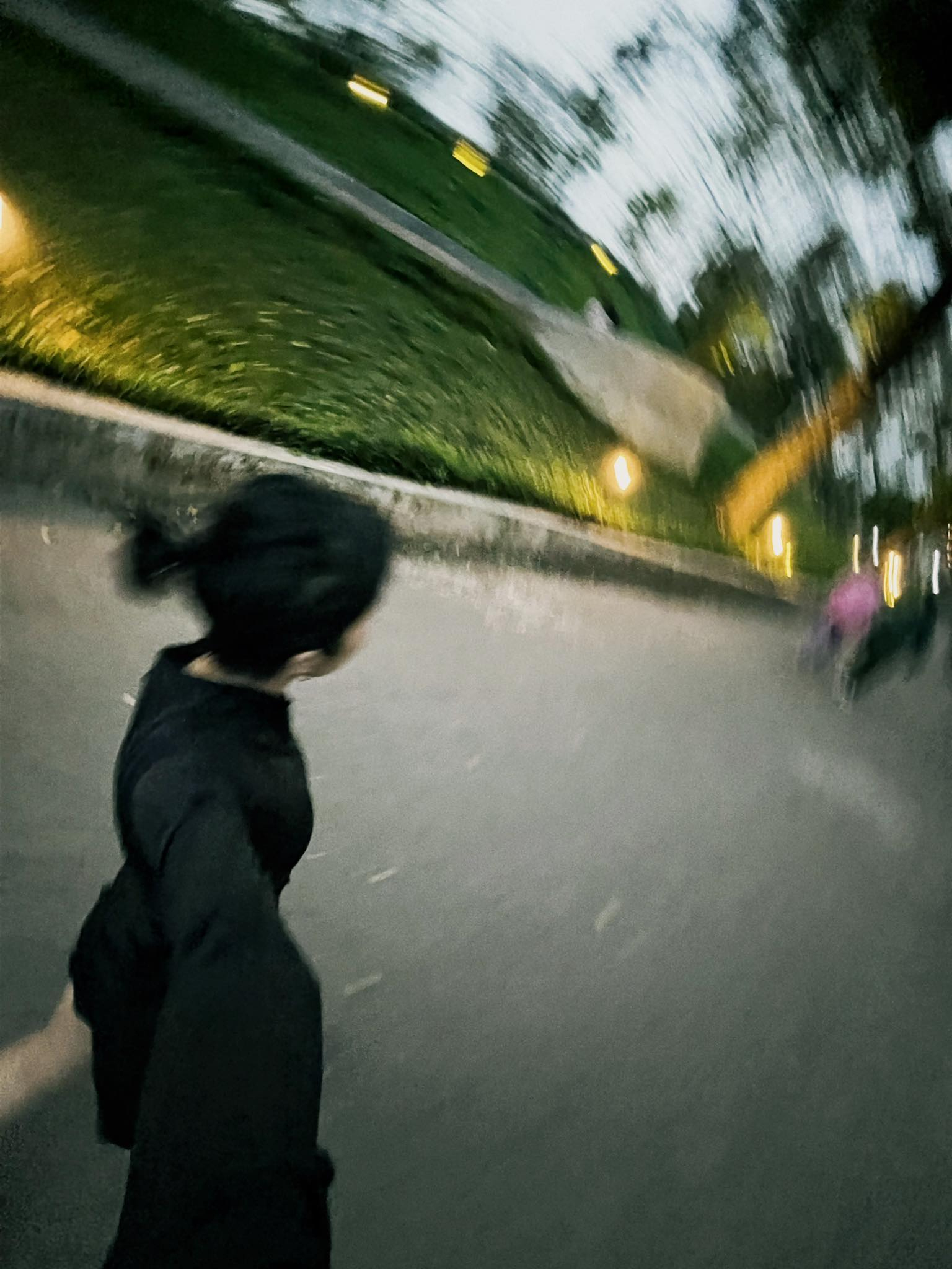Từ thứ 2 đến thứ 6 chạy deadline - cuối tuần chạy 15km, đ&aacute;nh cầu l&ocirc;ng giật hạng nhất ở c&ocirc;ng ty- Ảnh 1.