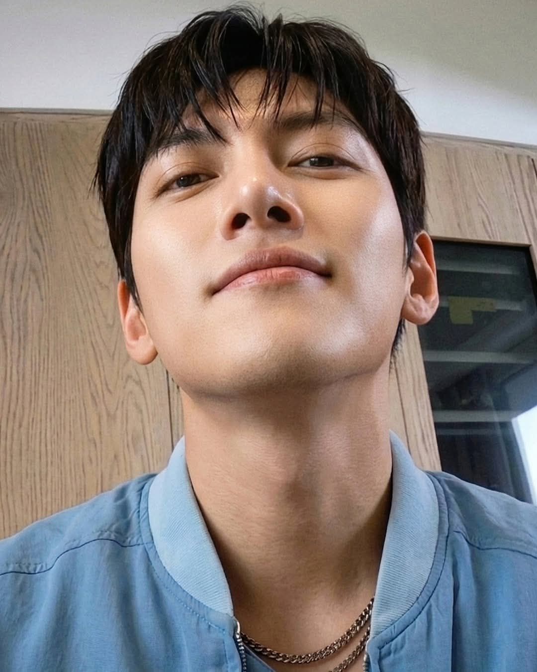Getty Images b&oacute;c trần ch&ecirc;nh lệch nhan sắc giữa sao Trung v&agrave; H&agrave;n- Ảnh 5.