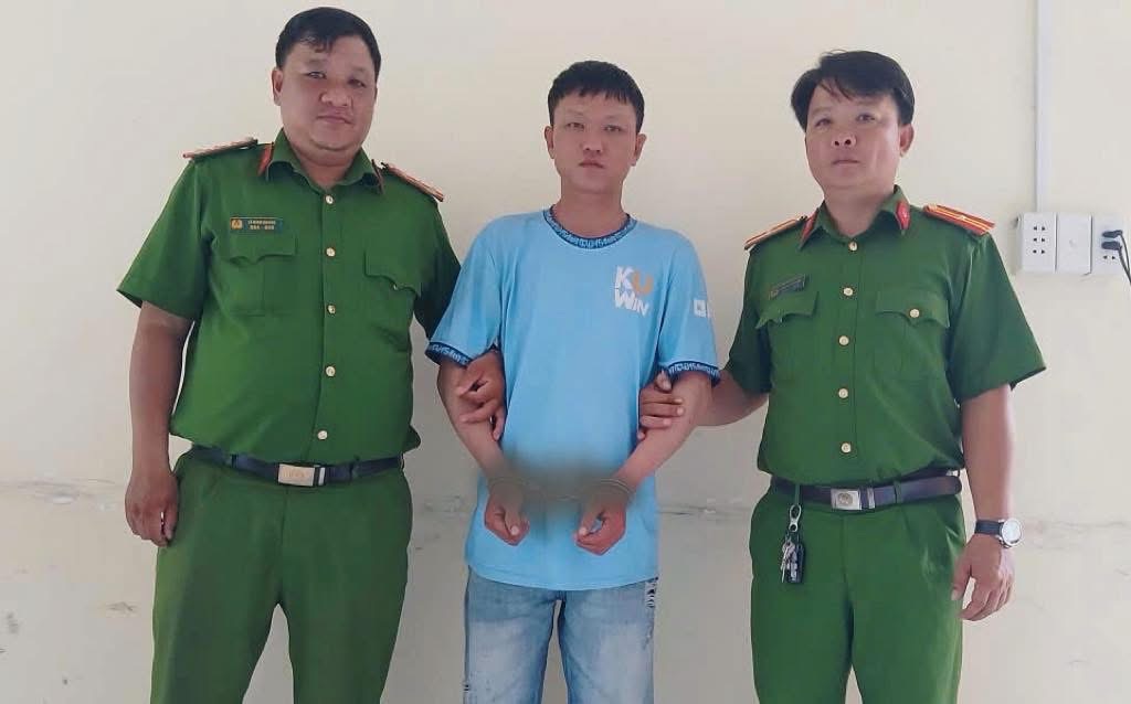 Bắt Trần Song Toàn sinh năm 1995- Ảnh 1. Bắt Trần Song Toàn sinh năm 1995- Ảnh 1.